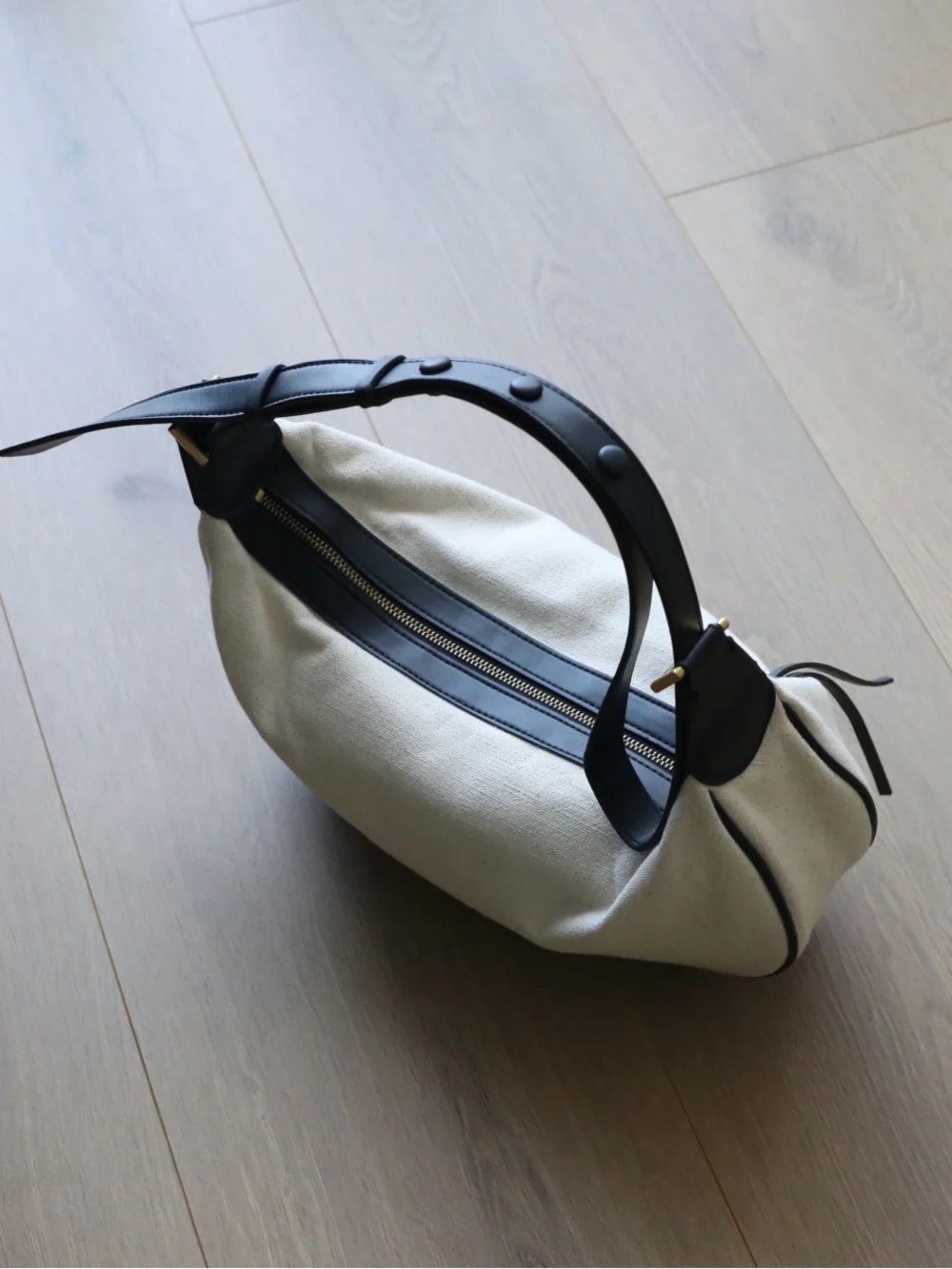 Zara Linen Cotton Oval Hobo Shoulder Bag Cream Black